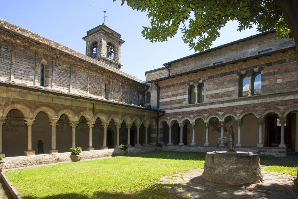 Abbazia di Piona, chiostro