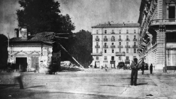 Demolizione del lazzaretto: attuale piazza Oberdan