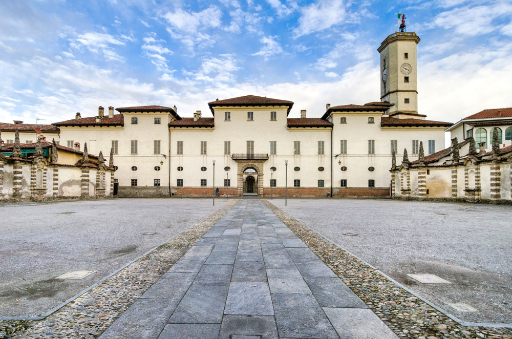 Palazzo Arese Borromeo