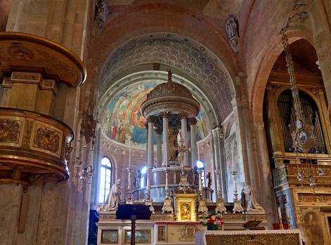 L'altare maggiore