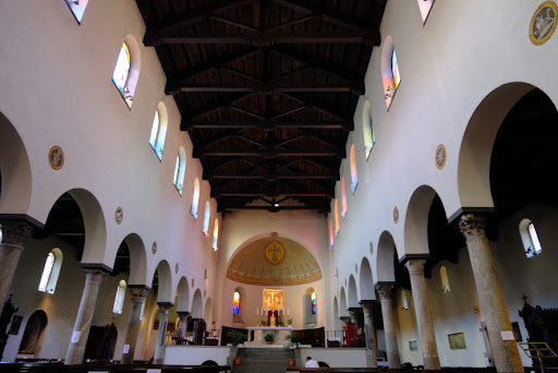 San Vincenzo in Prato, navata centrale