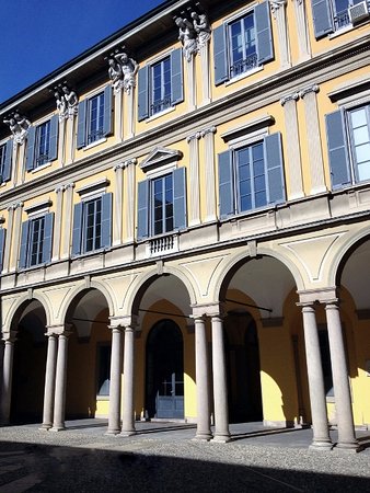 Palazzo Diotti - cortile interno